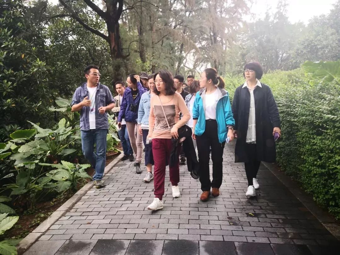 如何区别学校保护和社会保护__英语线下课好还是线上课好