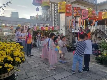_在高密度社区，乐享花花世界_在高密度社区，乐享花花世界