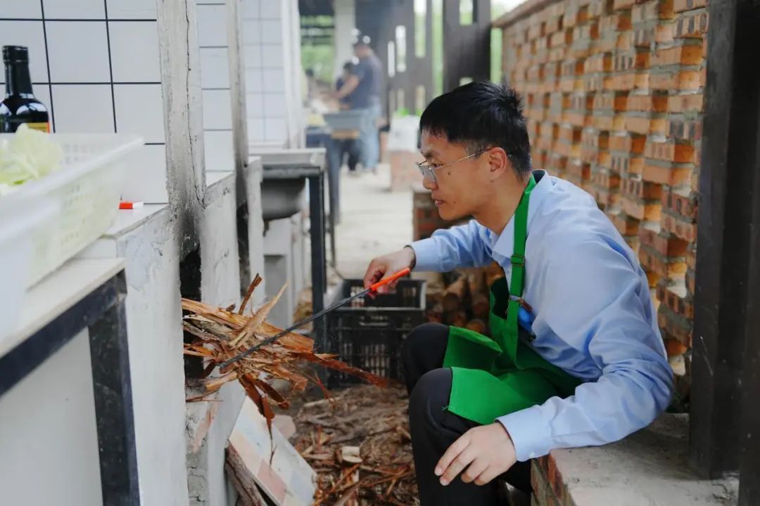 营造政治好生态__2025年会不会世界末日