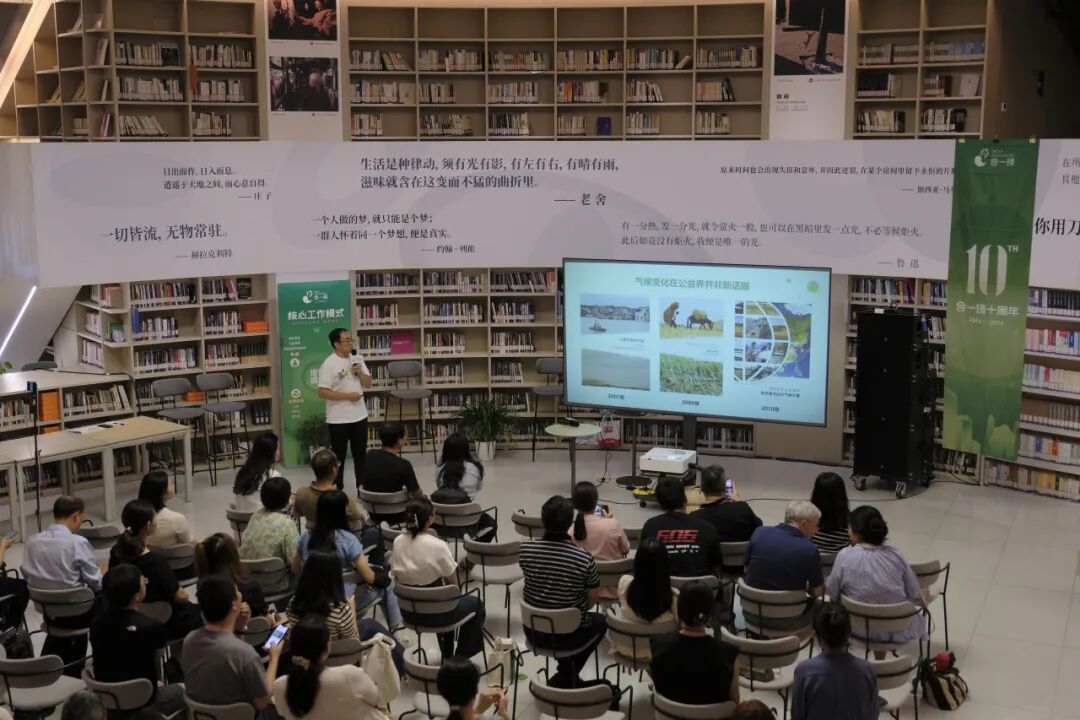 秋季南方天空最亮的恒星__南方恒新39个月007567