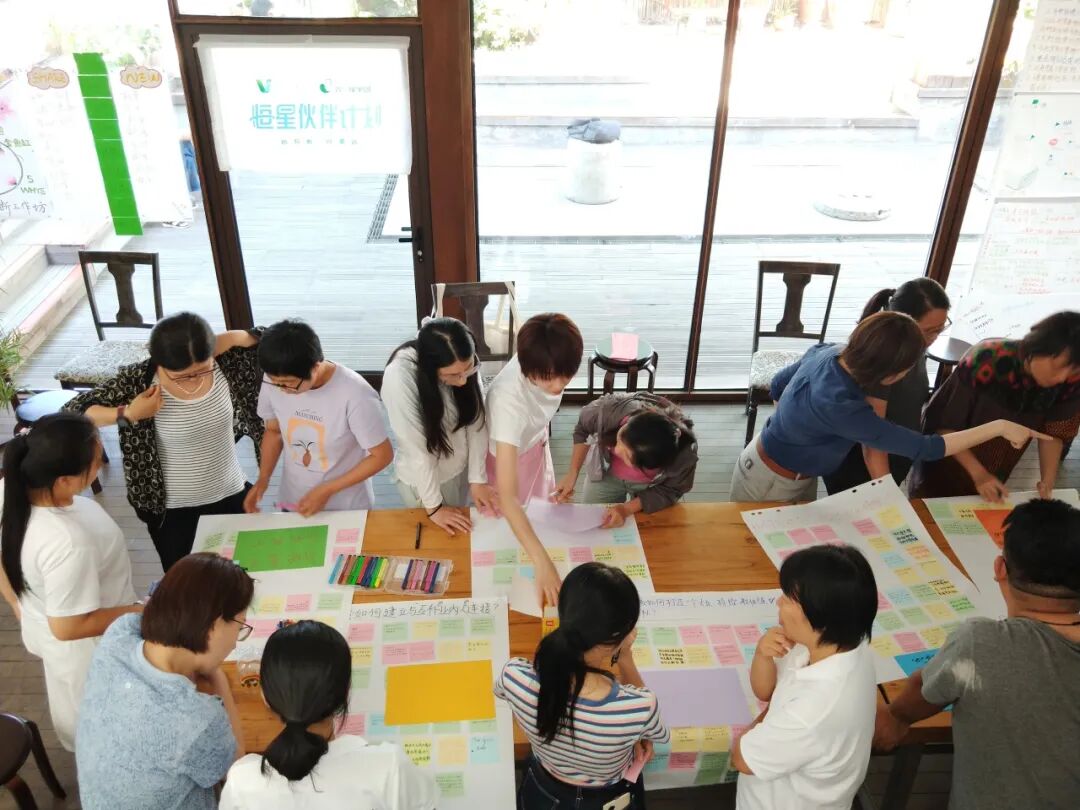 _南方恒新39个月007567_秋季南方天空最亮的恒星