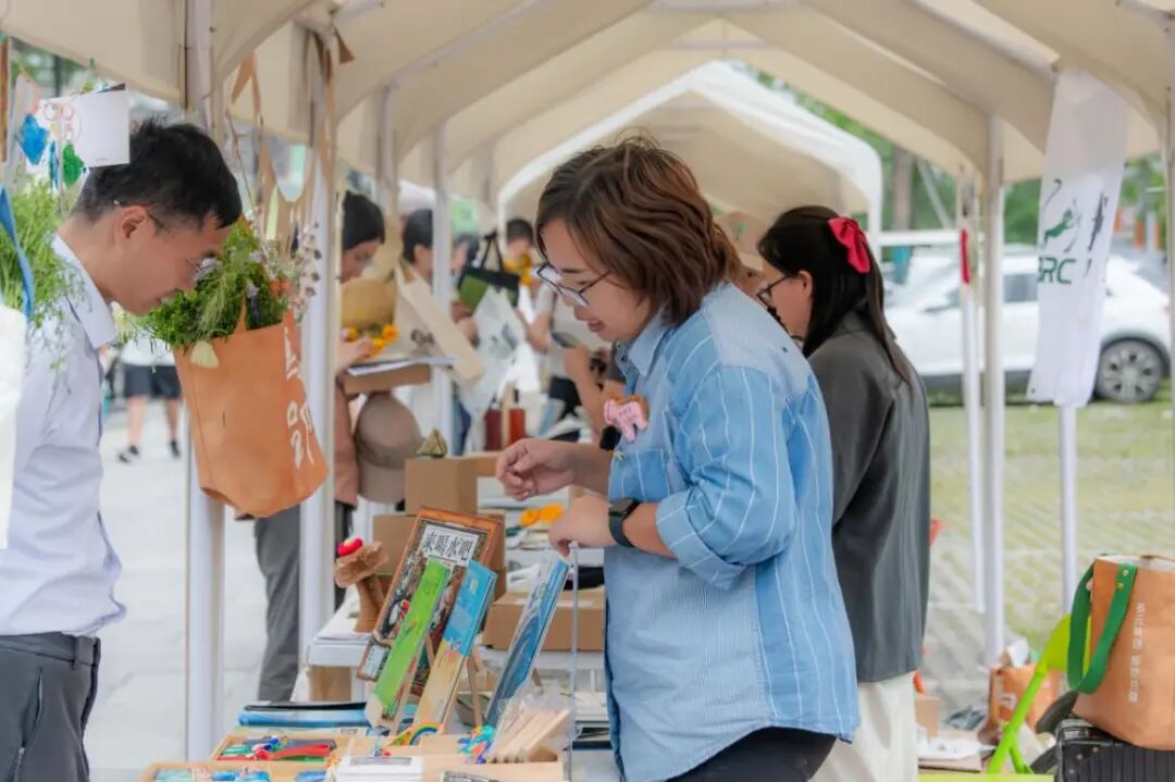 _恒星伙伴计划2025年度盘点｜成为光，也照亮更多人_恒星伙伴计划2025年度盘点｜成为光，也照亮更多人